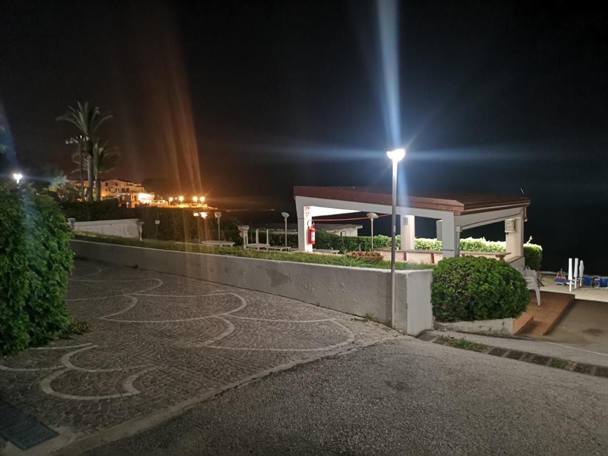 Othalan Aparments Daire Castellabate Dış mekan fotoğraf