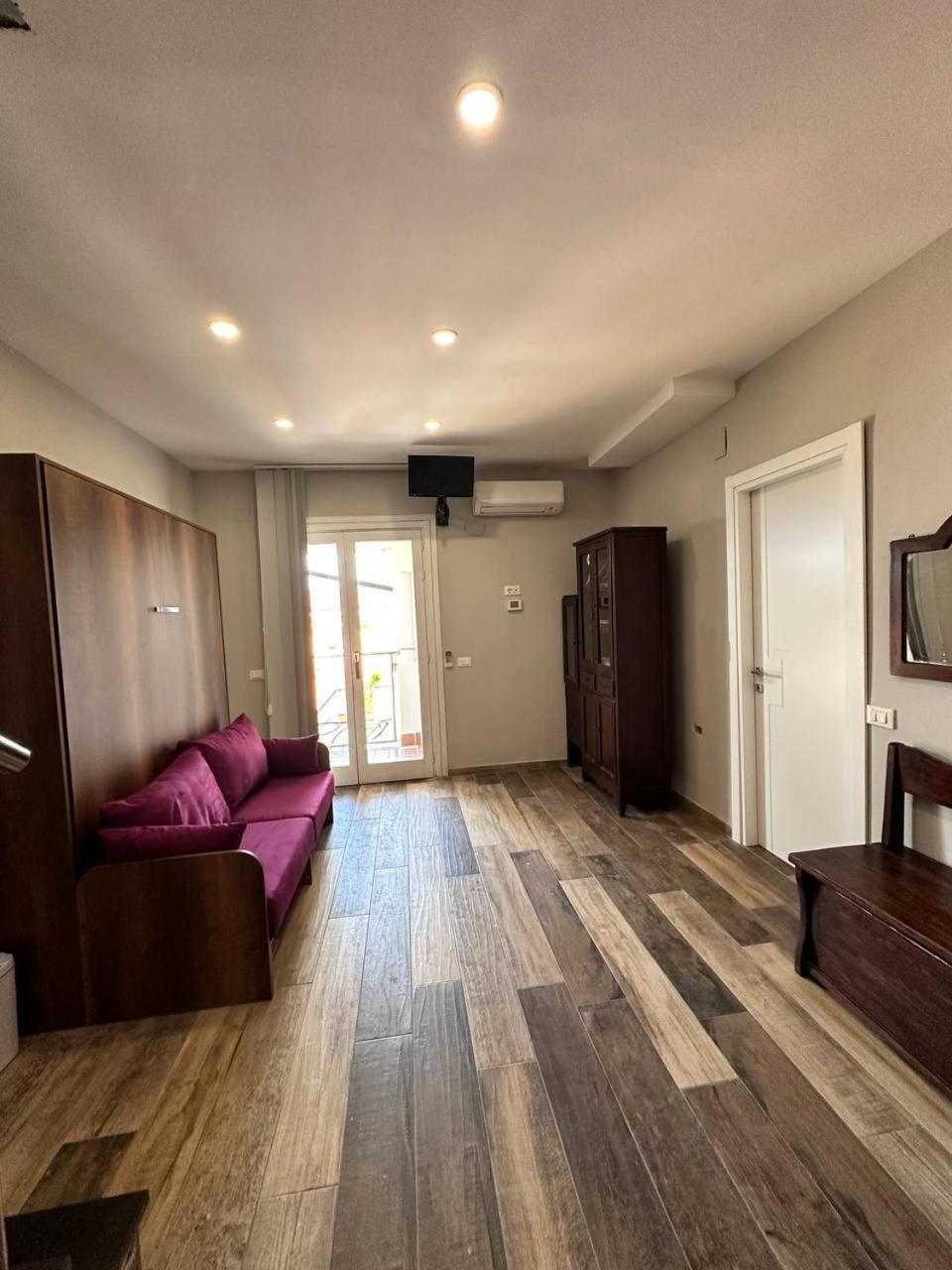 Othalan Aparments Daire Castellabate Dış mekan fotoğraf